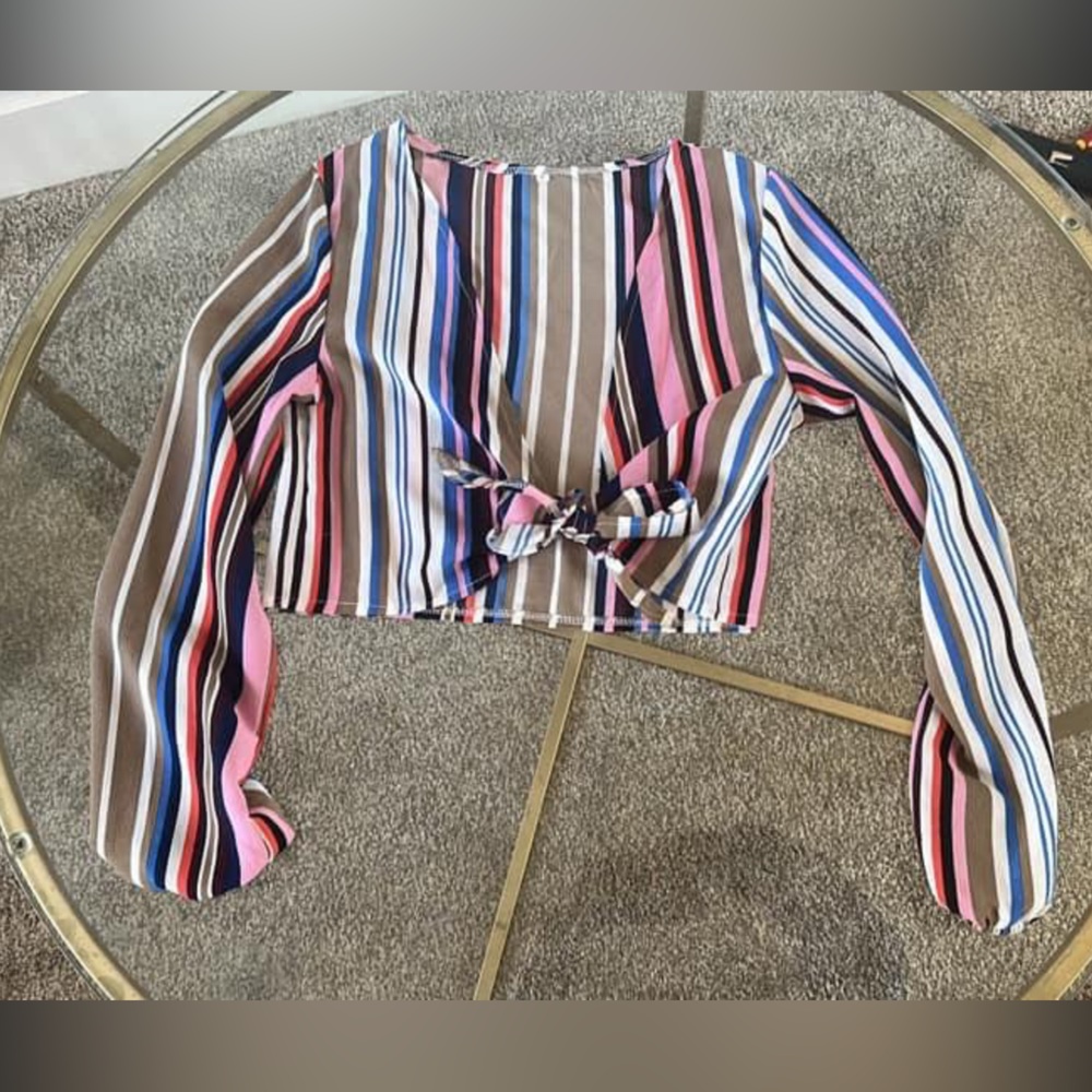 women’s tie front top